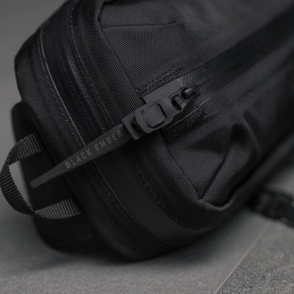 バッグ BLACK EMBER TKS TECH KIT SLING Black Ember TKS Tech-Kit Sling – Mukama