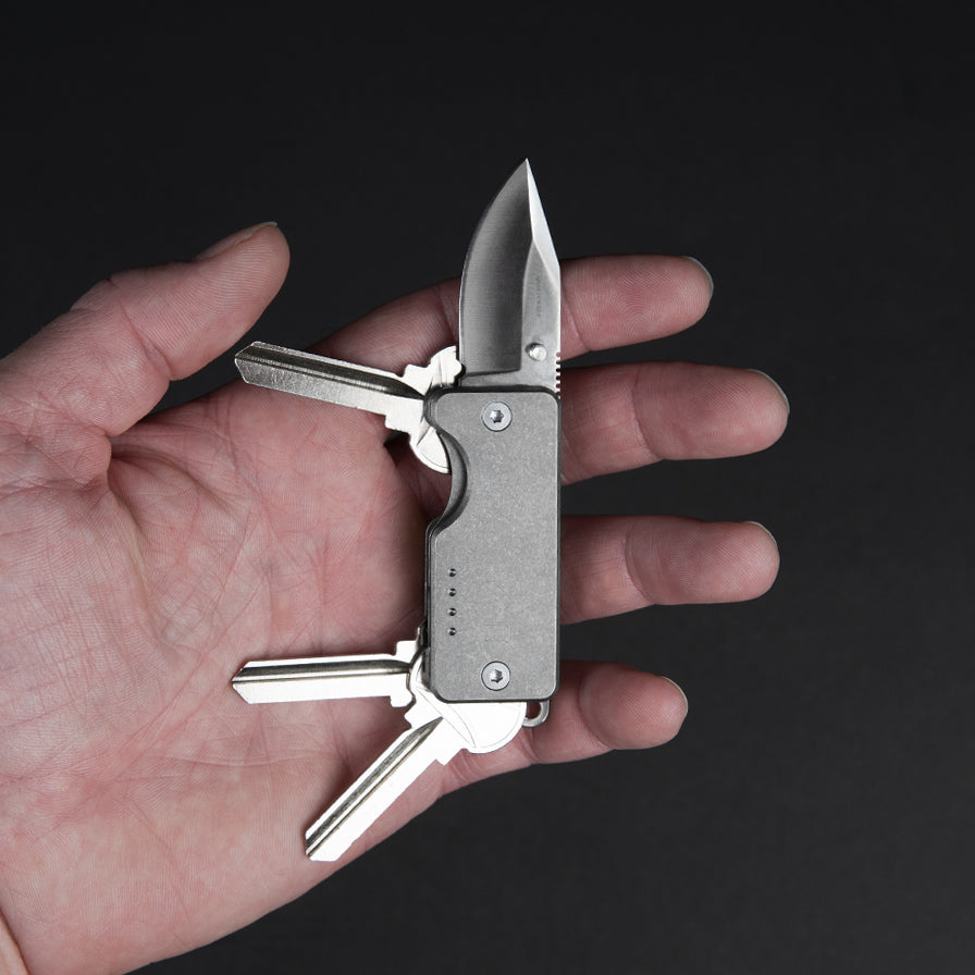 Shorty Knife + Key Organizer - Stonewashed Clip Point Blade