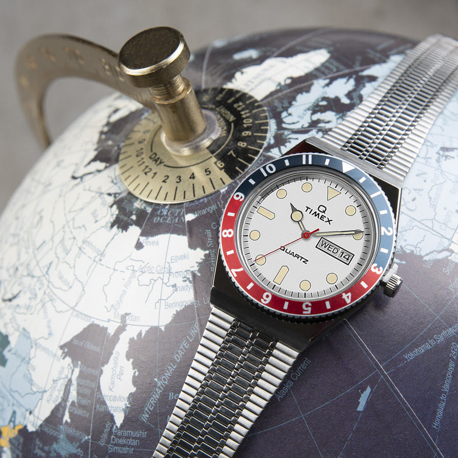 TIMEX Q クォーツ 腕時計 ホワイト/レッド/ブルー Q Timex Reissue Watch - White/Red/Blue | Gallantry